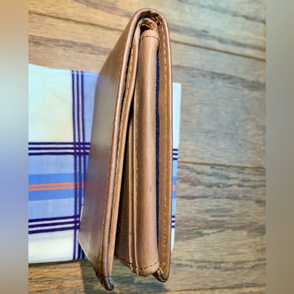 Tommy Hilfiger leather wallet - Picture 6 of 9